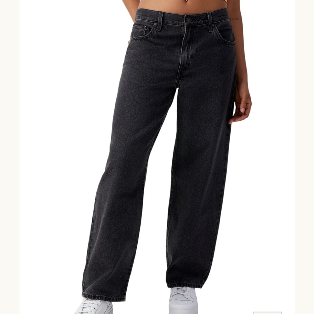 Women's Black Levi Dad Jeans, size 25